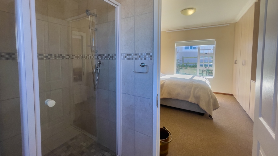 2 Bedroom Property for Sale in Heiderand Western Cape